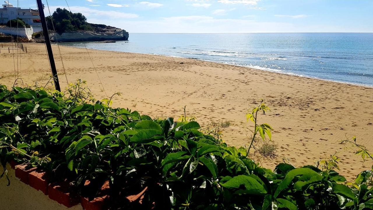 Casa La Conchiglia Sulla Spiaggia Lido di Noto Exterior foto
