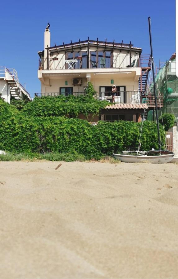 Casa La Conchiglia Sulla Spiaggia Lido di Noto Exterior foto